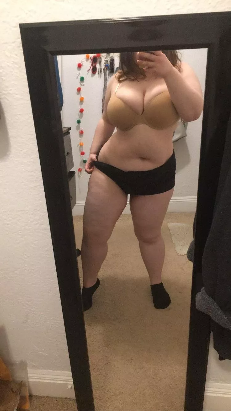 Who’s a over of natural bodies? posted by Laciek4x