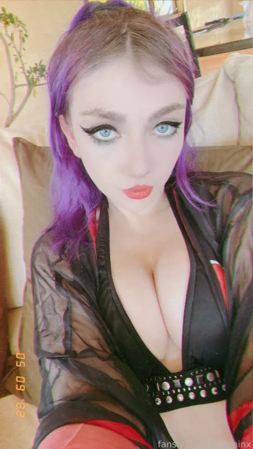 Who's down to stroke over Minx's stacked body? by NewNebulaStories