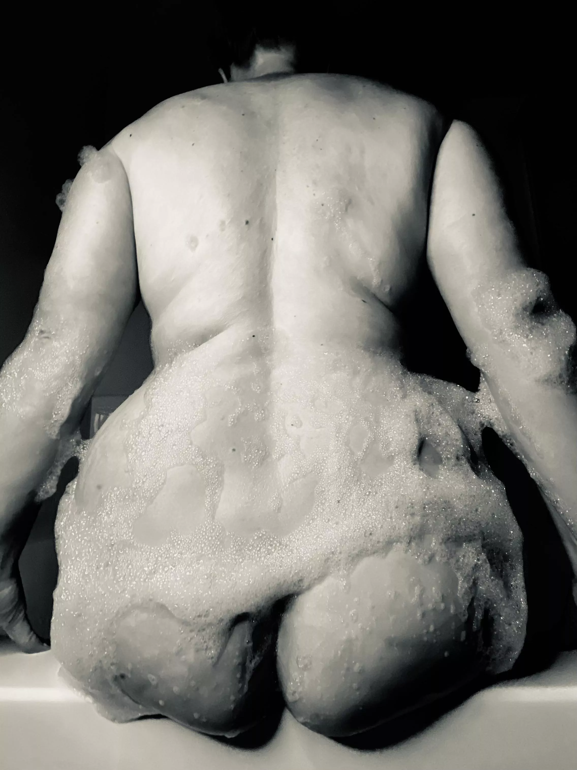 Who’s going to help me get dirty again?? posted by _curvy