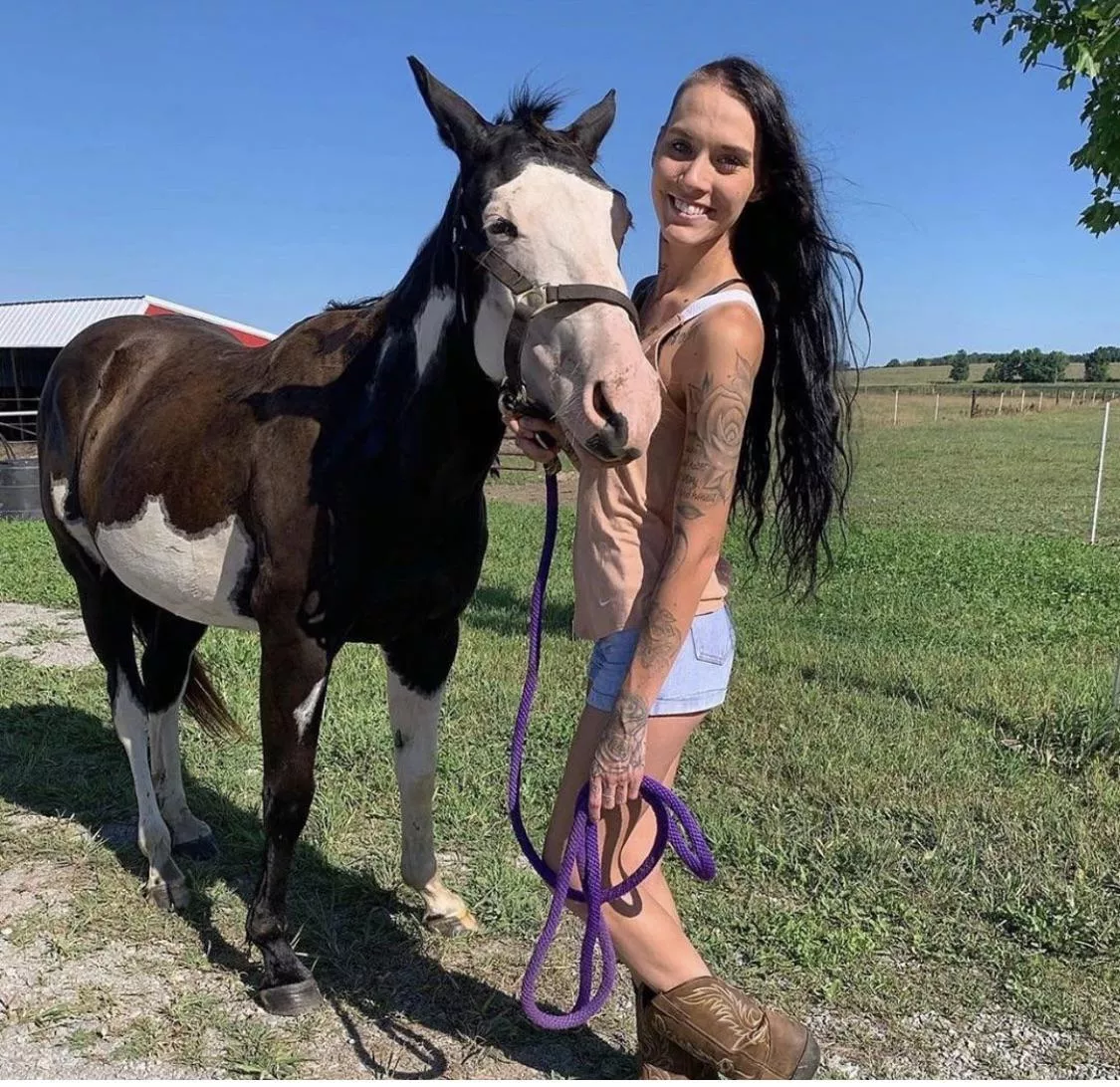 Who’s going to help support my horsey habits 💰💰💰 posted by Tripleys123