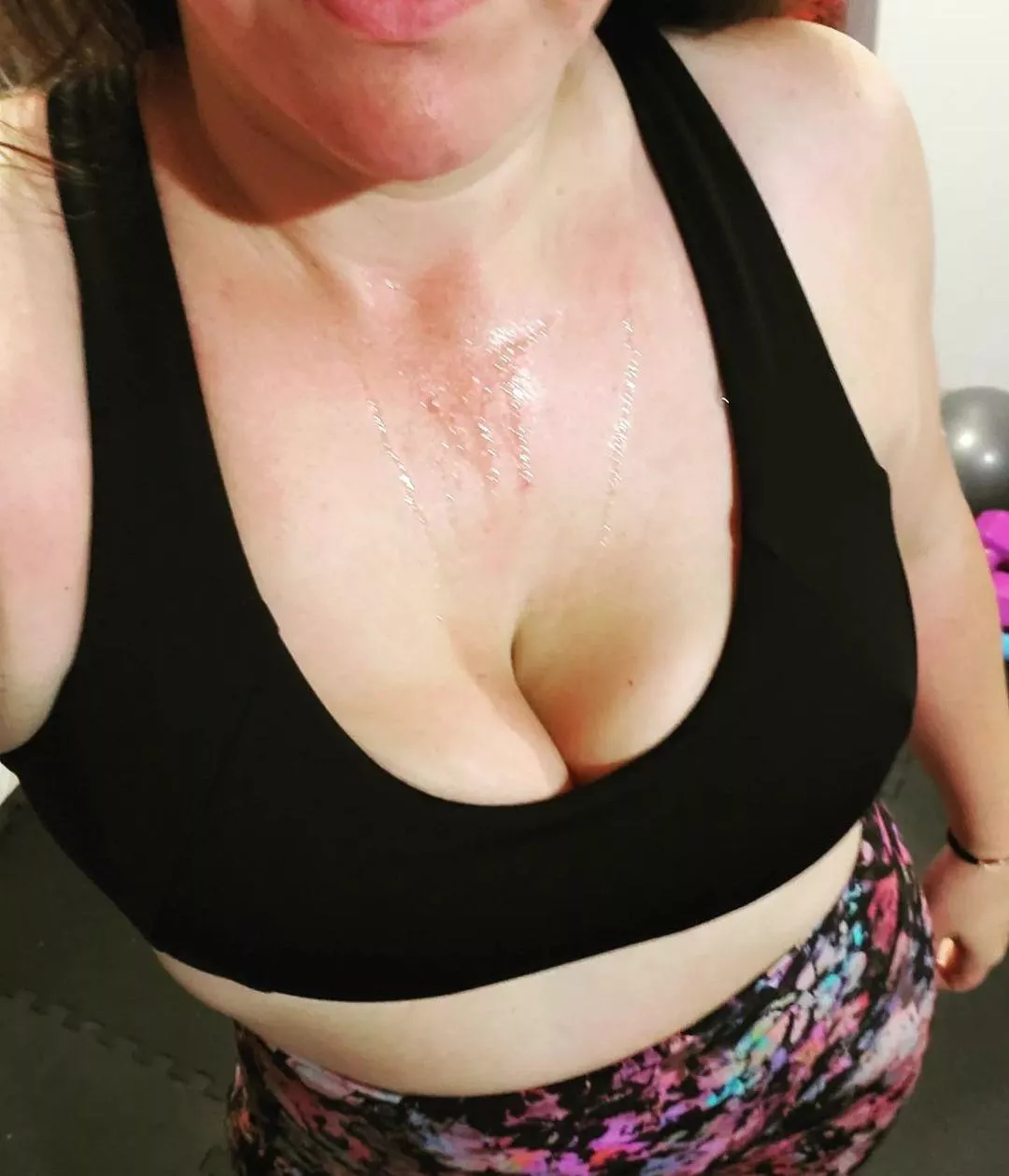 who's going to make me sweat? posted by crazycrazycurvy