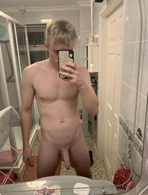 Who’s gonna make me hard 😏 by CoreyTaylorOnlyfans