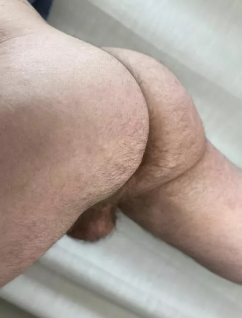 Who’s hungry? by otterj83