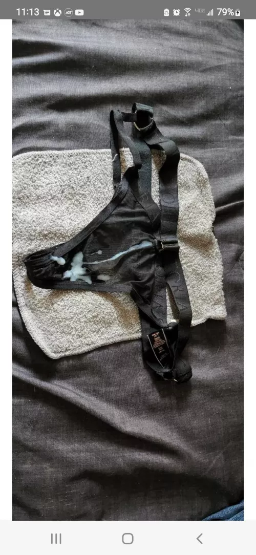 whos in the ohio area? has anyone ever meet up and added cum to each other panties? by Rickyg41