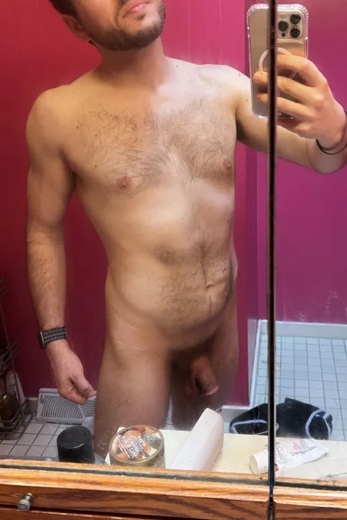 Who’s into some hairy abs?? 😜 by xtopherLXII