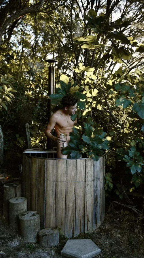 Who’s joining in? by danger_mouse4