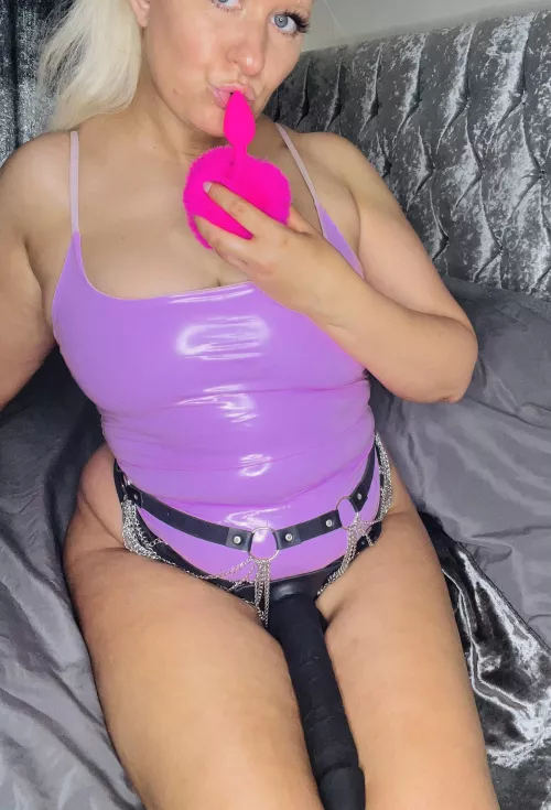 Who’s ready to be my slutty little bunny? by sparkly-and-savage