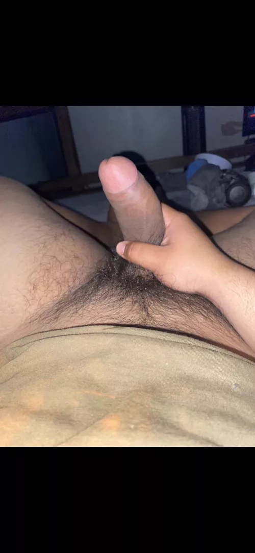 Who’s tryna nut with me ?🤤 by Far-Sail-27