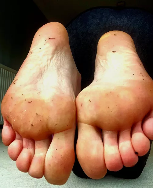 who's up for cleaning my dirty feet? by Wooden_Ad_9103