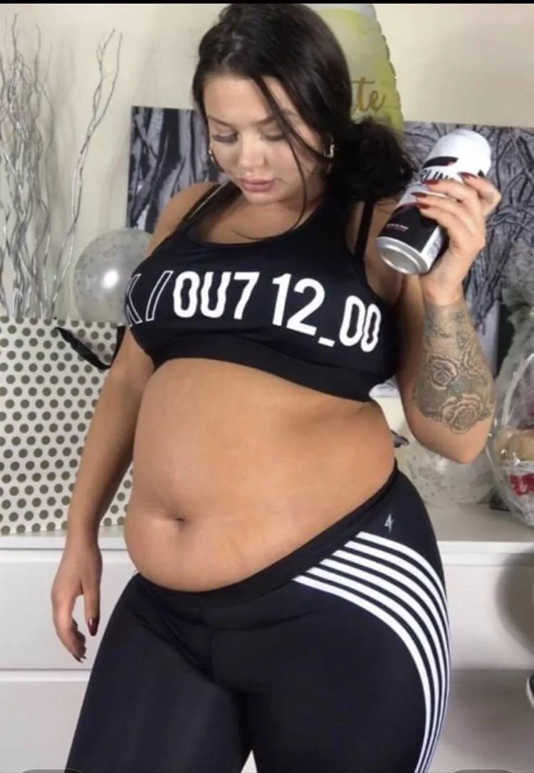 Whose ur guys favourite feedees let me know in comments mines goddess shar posted by No_Passion3273