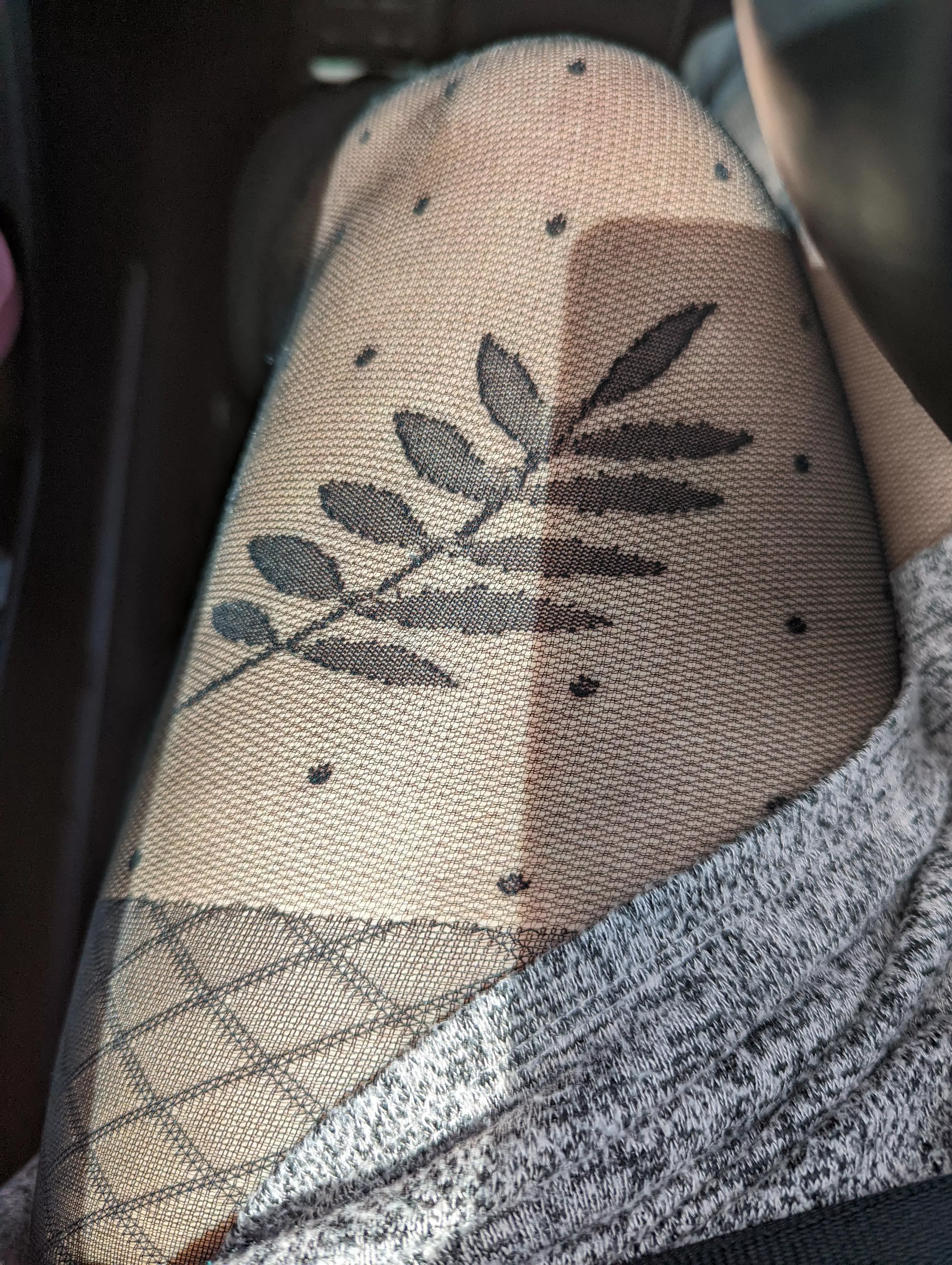 why are pantyhose so sexy? posted by SadUnoriginality