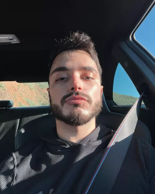 Why do mondays suck so much🥹 by psylla96