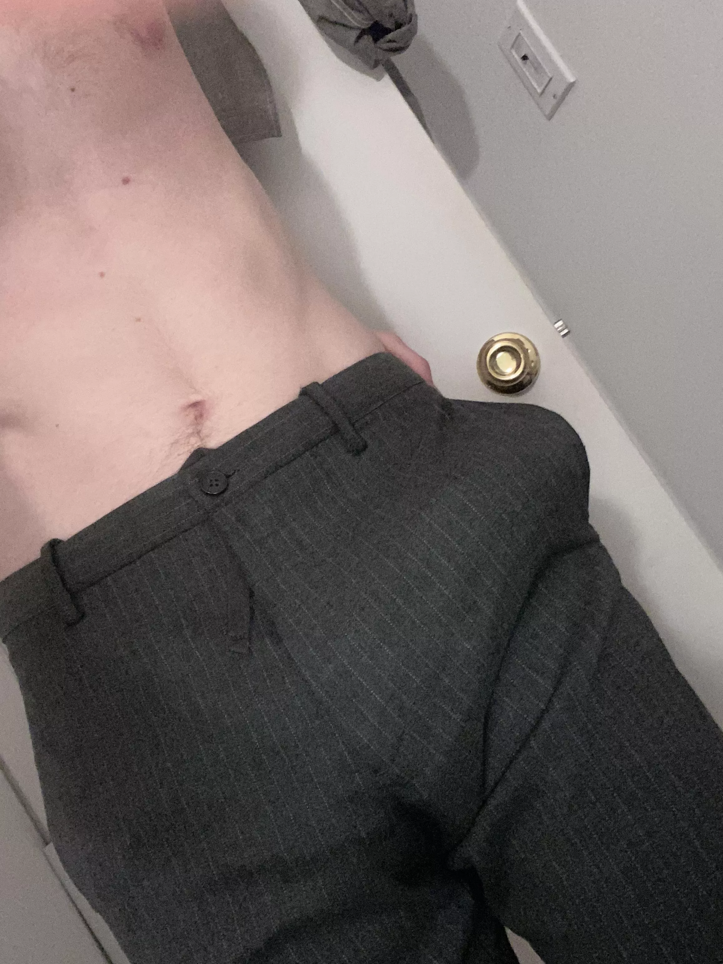 Why I don’t wear slim pants posted by Dpp_hellboi