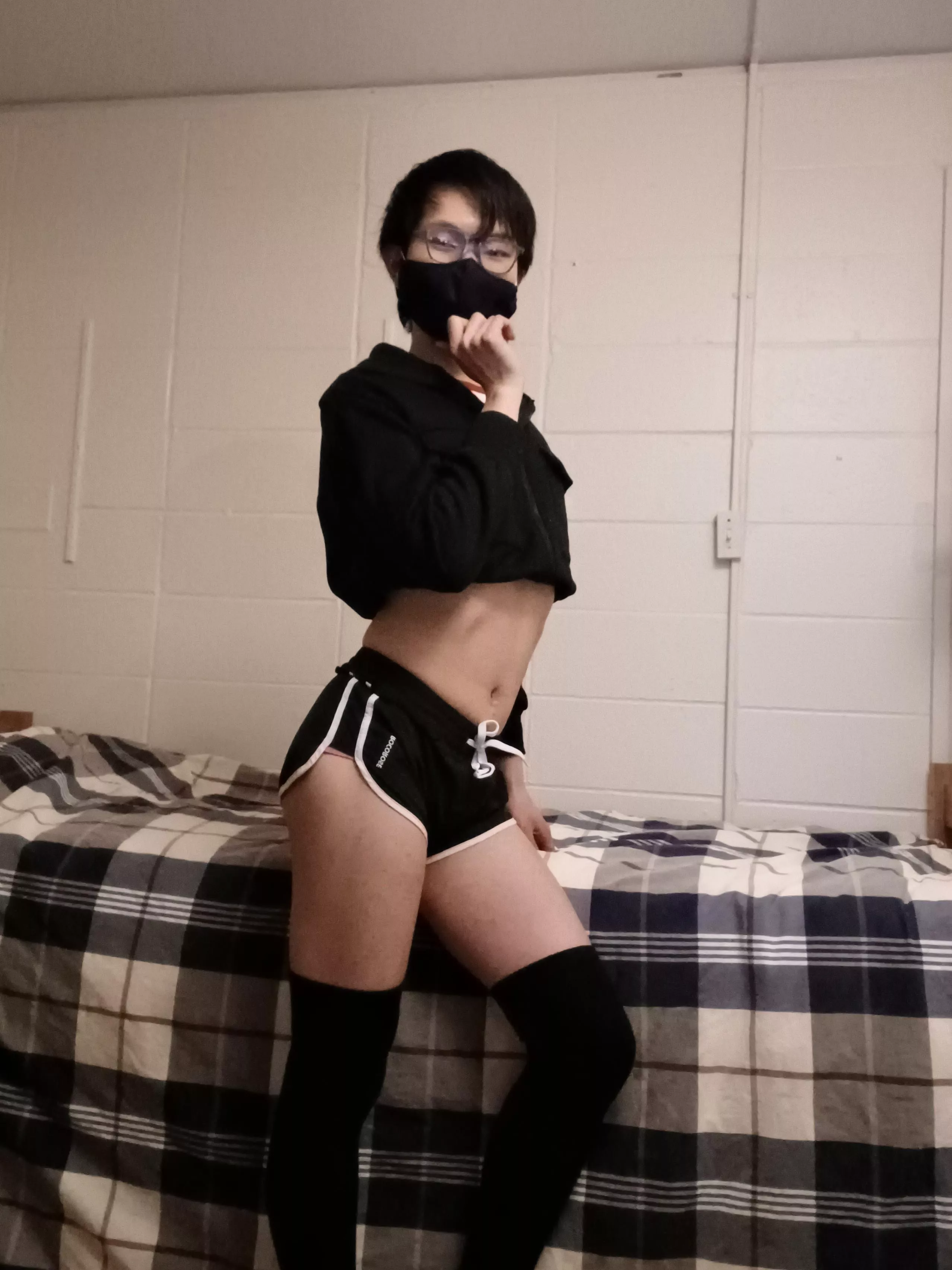 why sleep when you can take pics at 3am posted by unrelatedalt