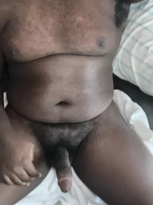 Why volunteers to give a hand or 2? by horny_darkchocolate