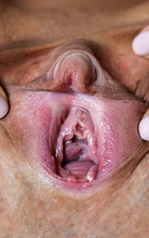 Wide Open Wednesday! Love QS xxx by QueenSized