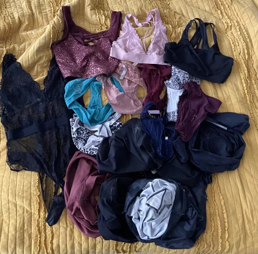 Wife doesn’t know how sexy all this is!!! by Independent_luxury