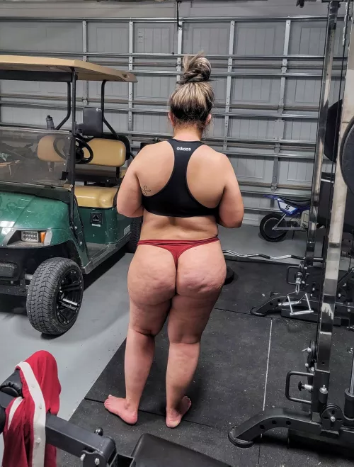 wife worked out in a thong tonight 😉 by feetlove22890