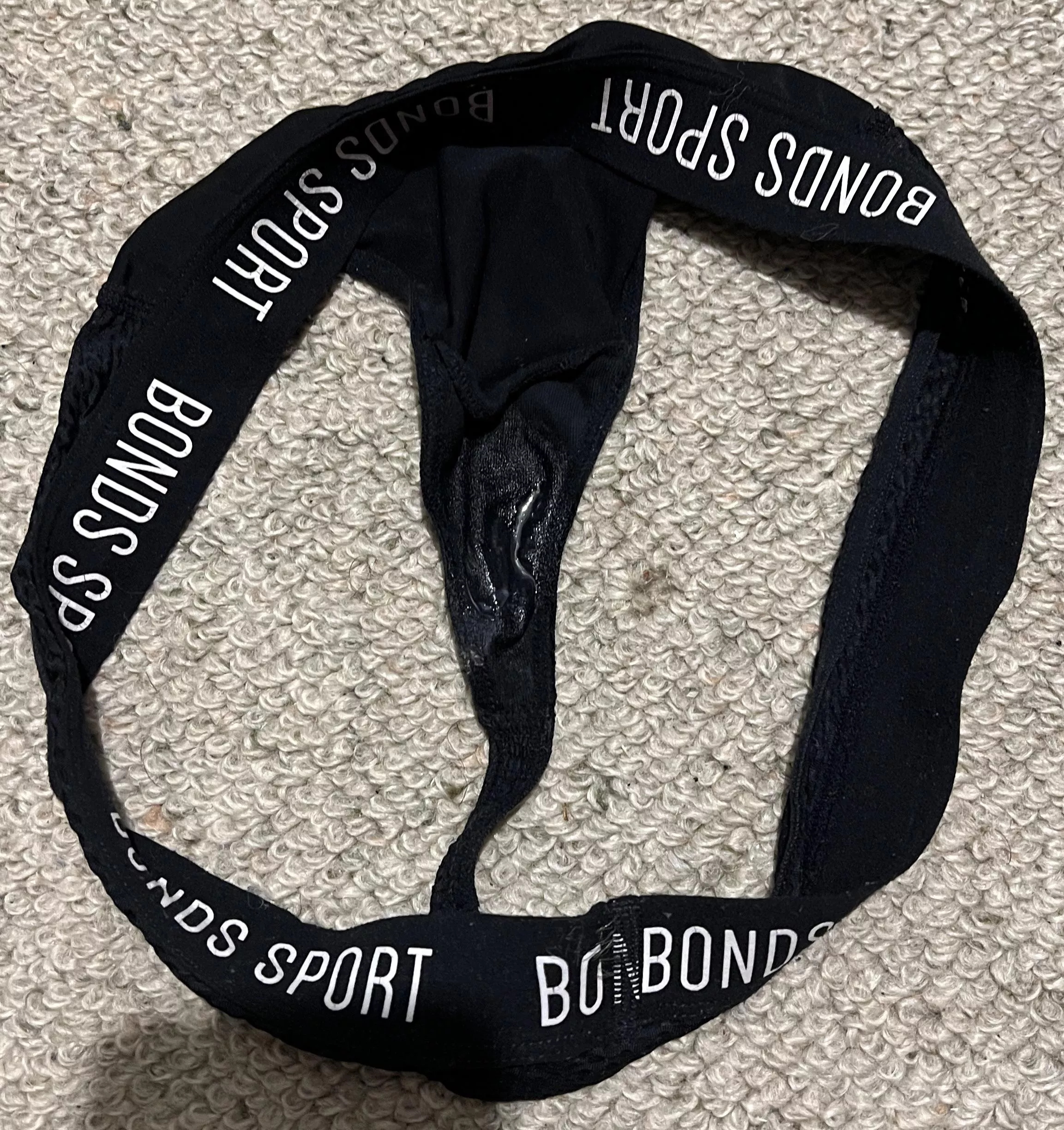 Wife’s Panties after coming back from the gym… they were soaked posted by nebste262