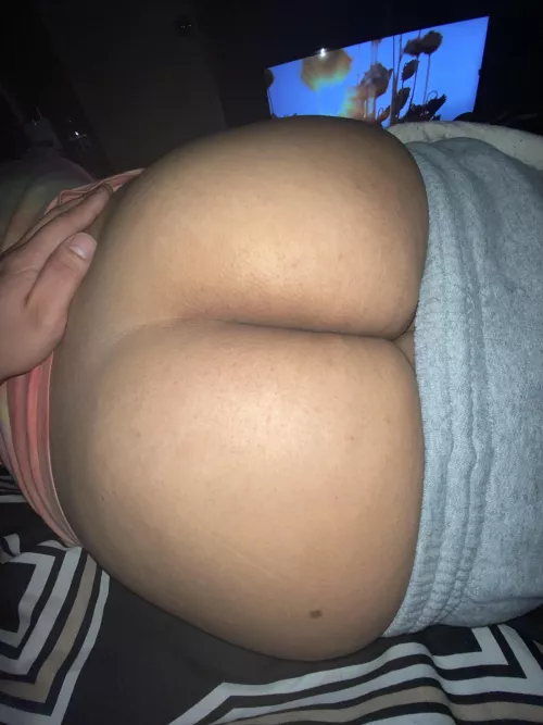 Wifey got them cheeks. by Dallasklue214