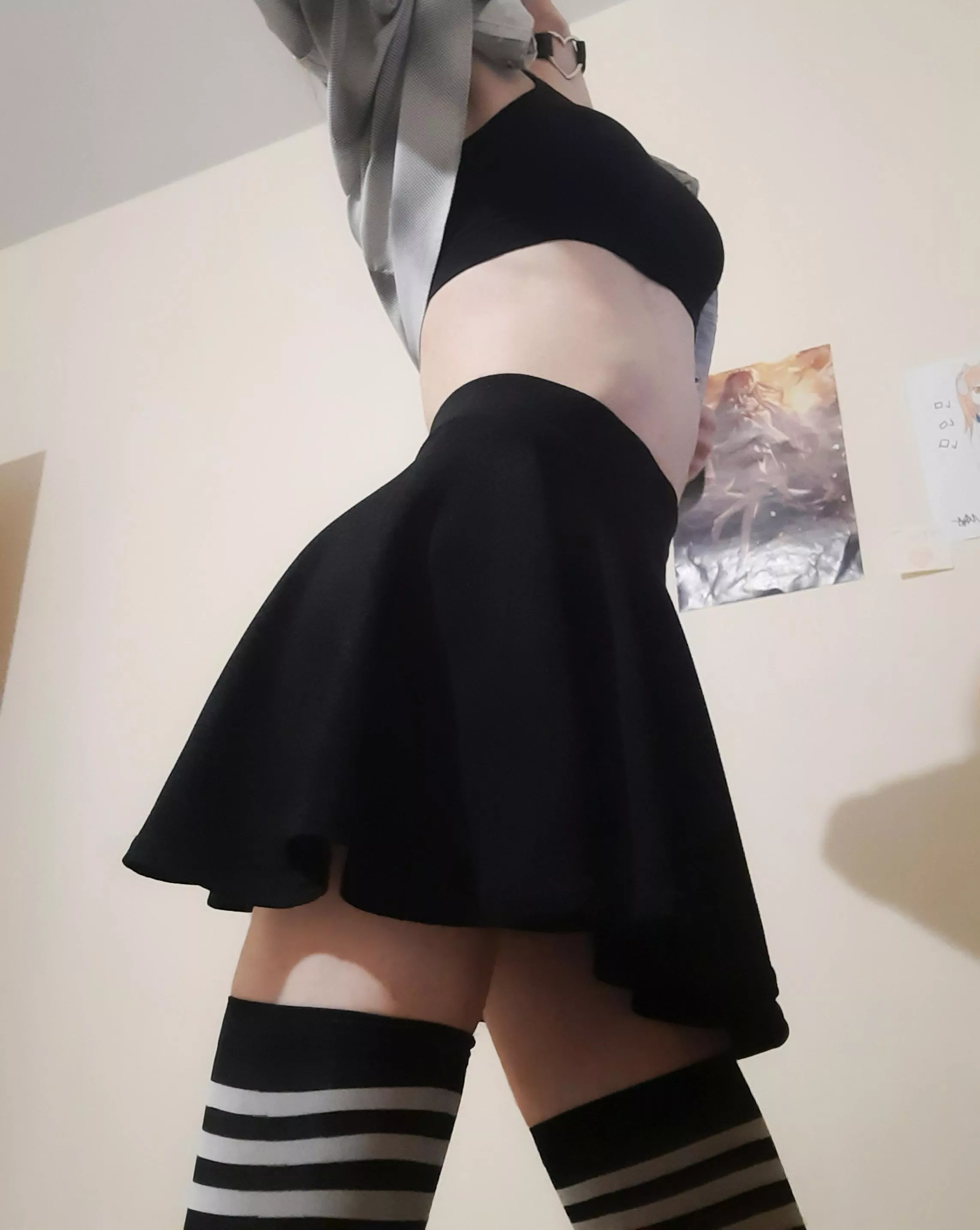 *wii theme music plays* *femboy pic* - Thank you for your attention posted by Nar1A_zera