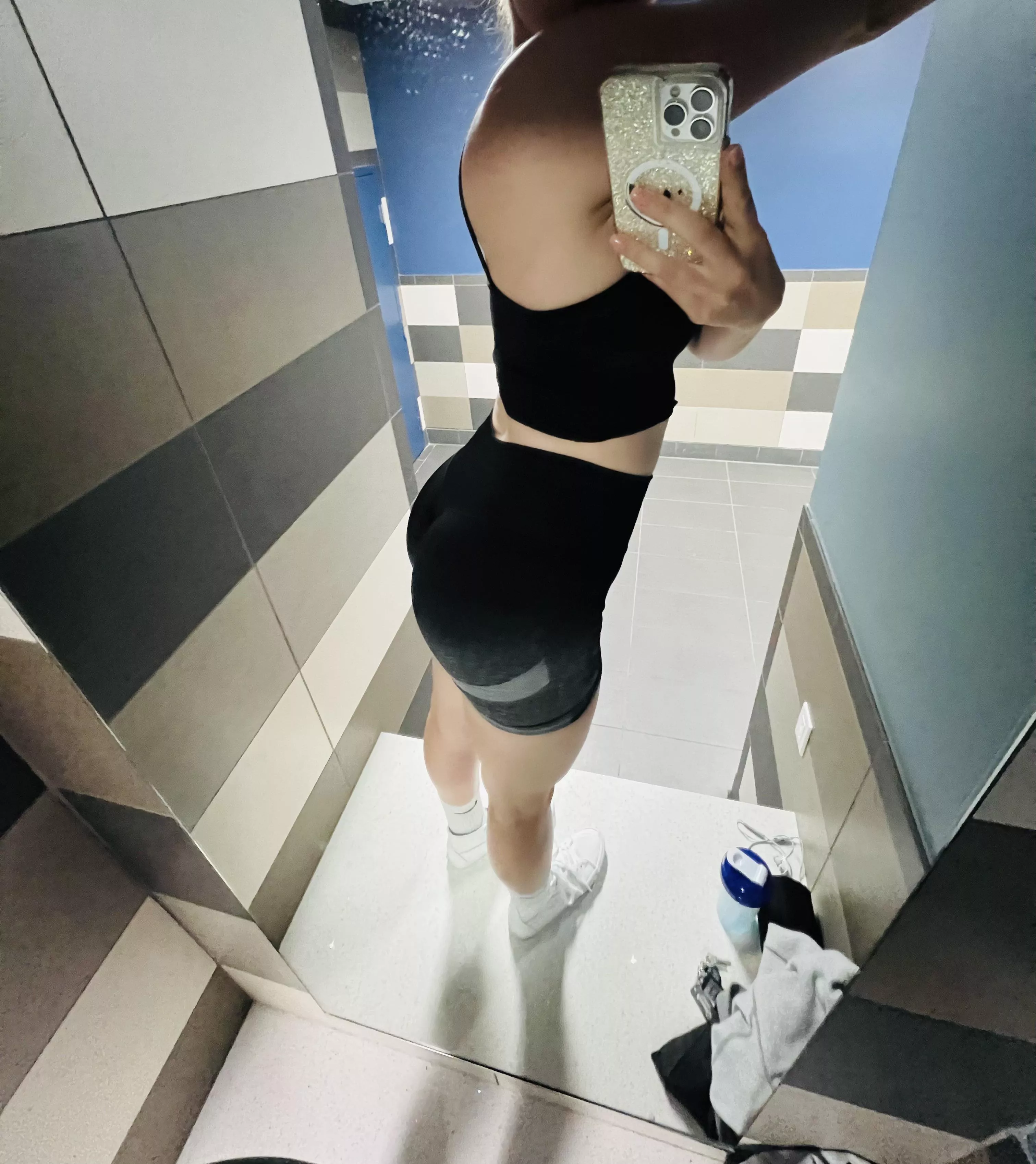 Will jump on counters to take Milfies 😂 posted by em_nextdoor