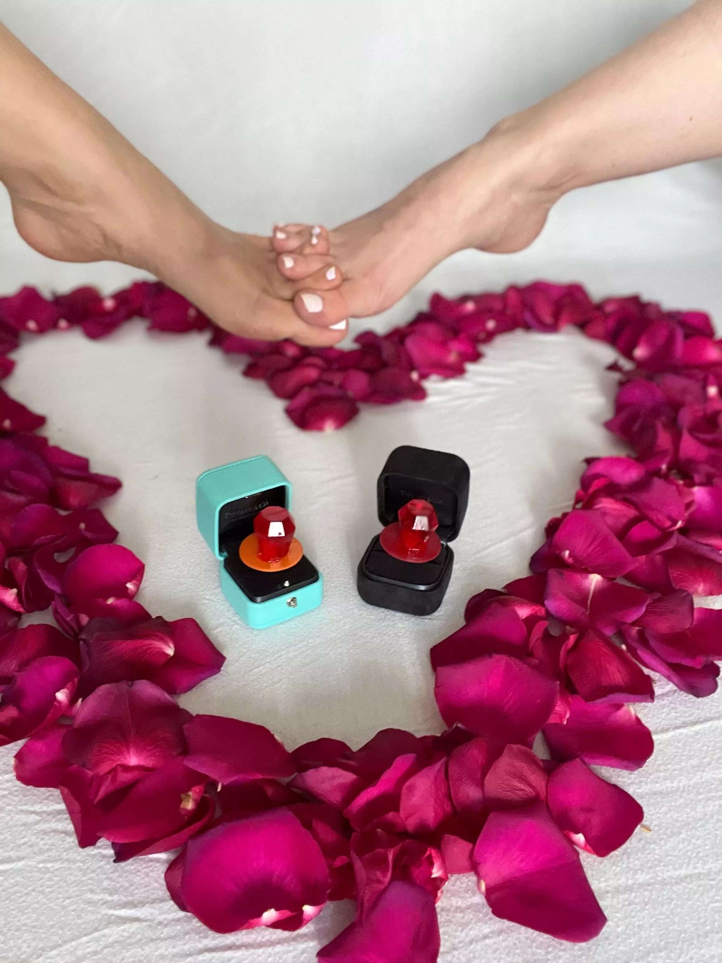 Will you hold my toes? posted by toesandthemes