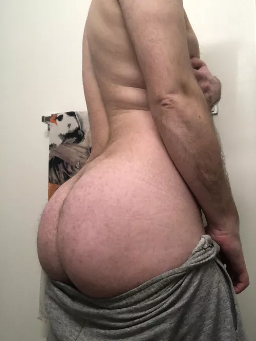 Will you slap or grab first? 😈 by TransGuyKink