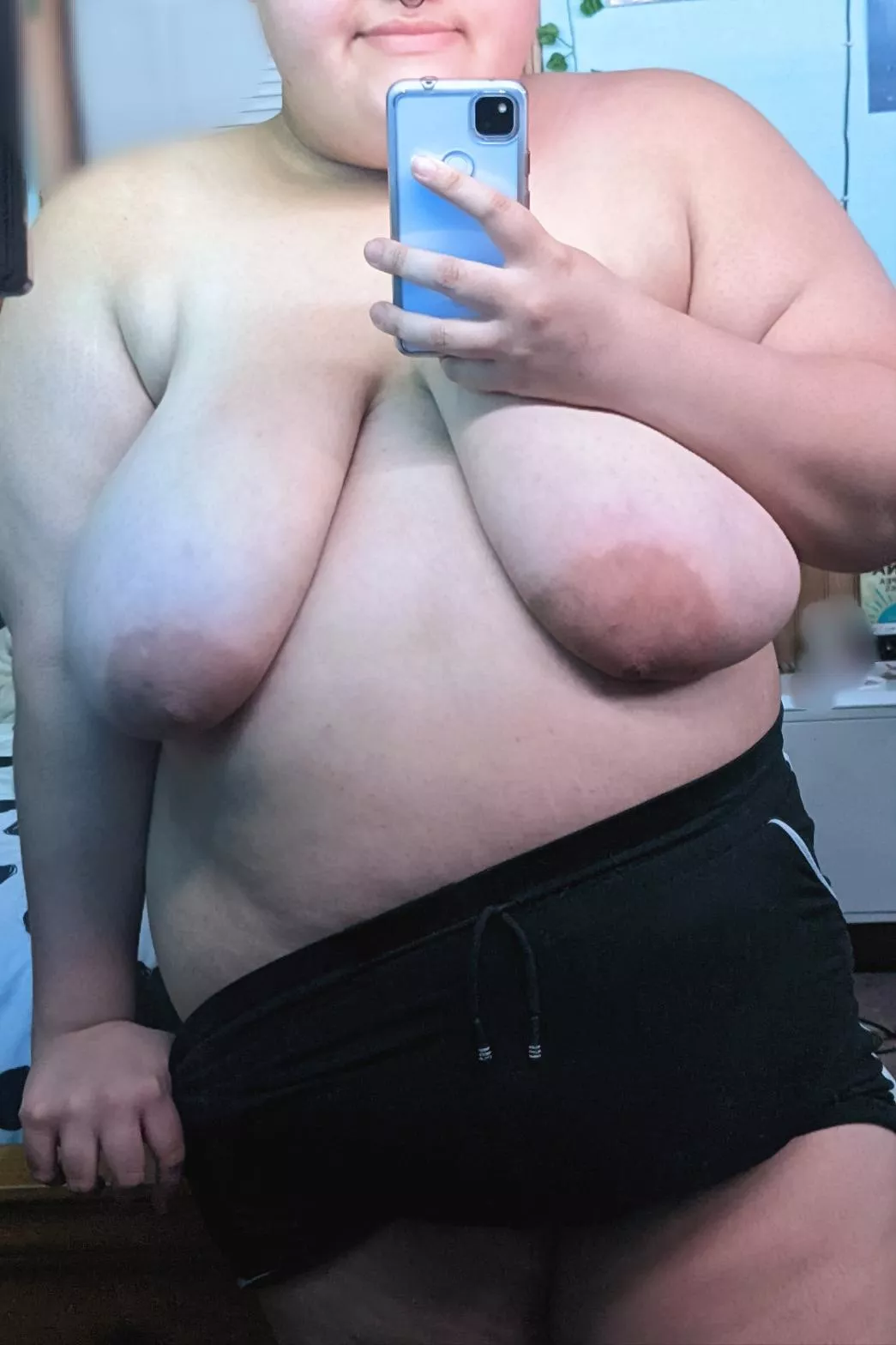 Wish I could walk out the house like this 😈🤭 posted by Buns15