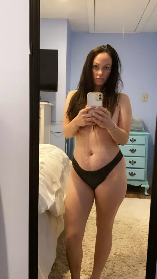 Wish I had a hot man here with me😉 by Amandalifts_1