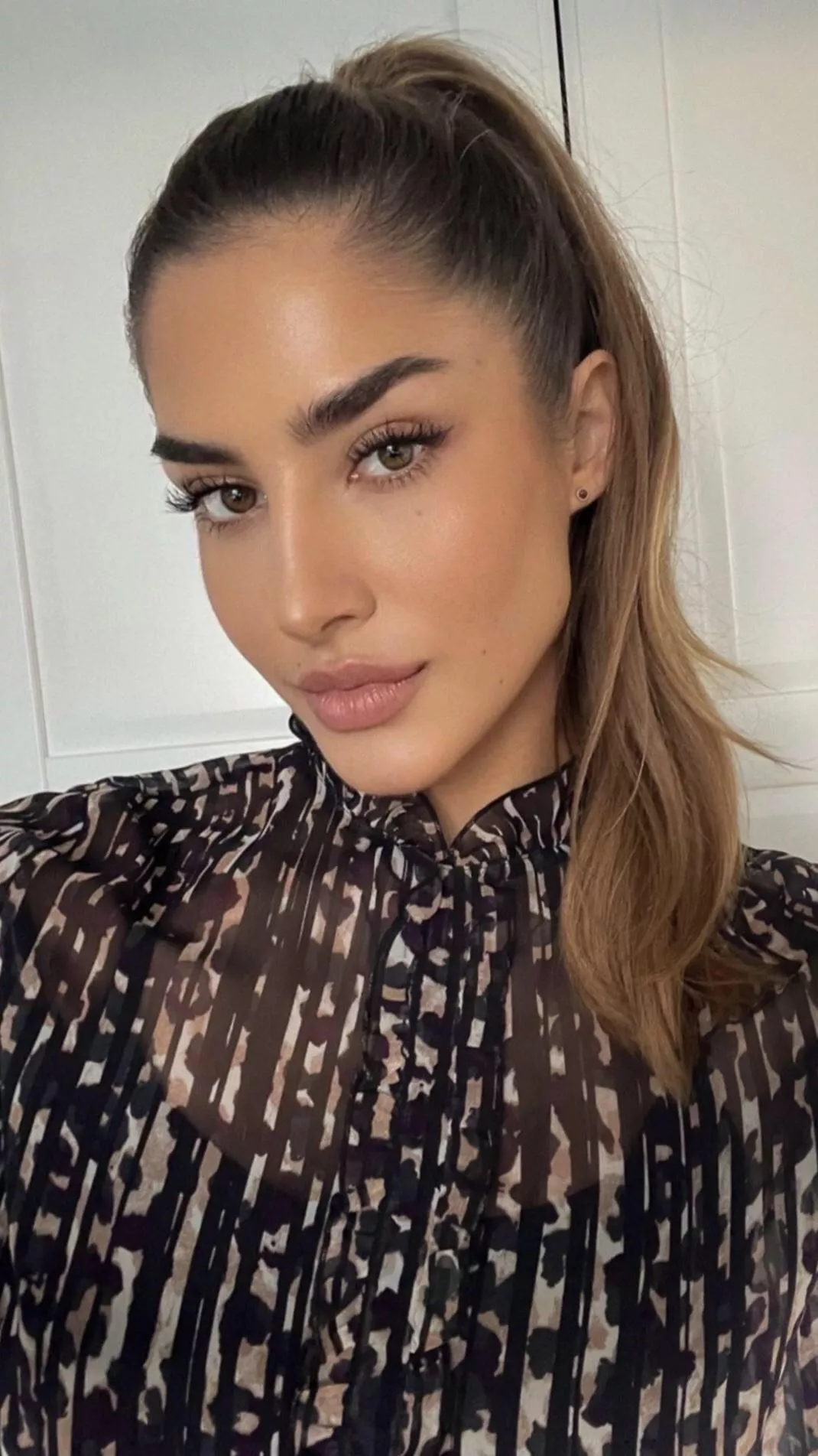 Wishing you all a great day 🥰 posted by anatrif96