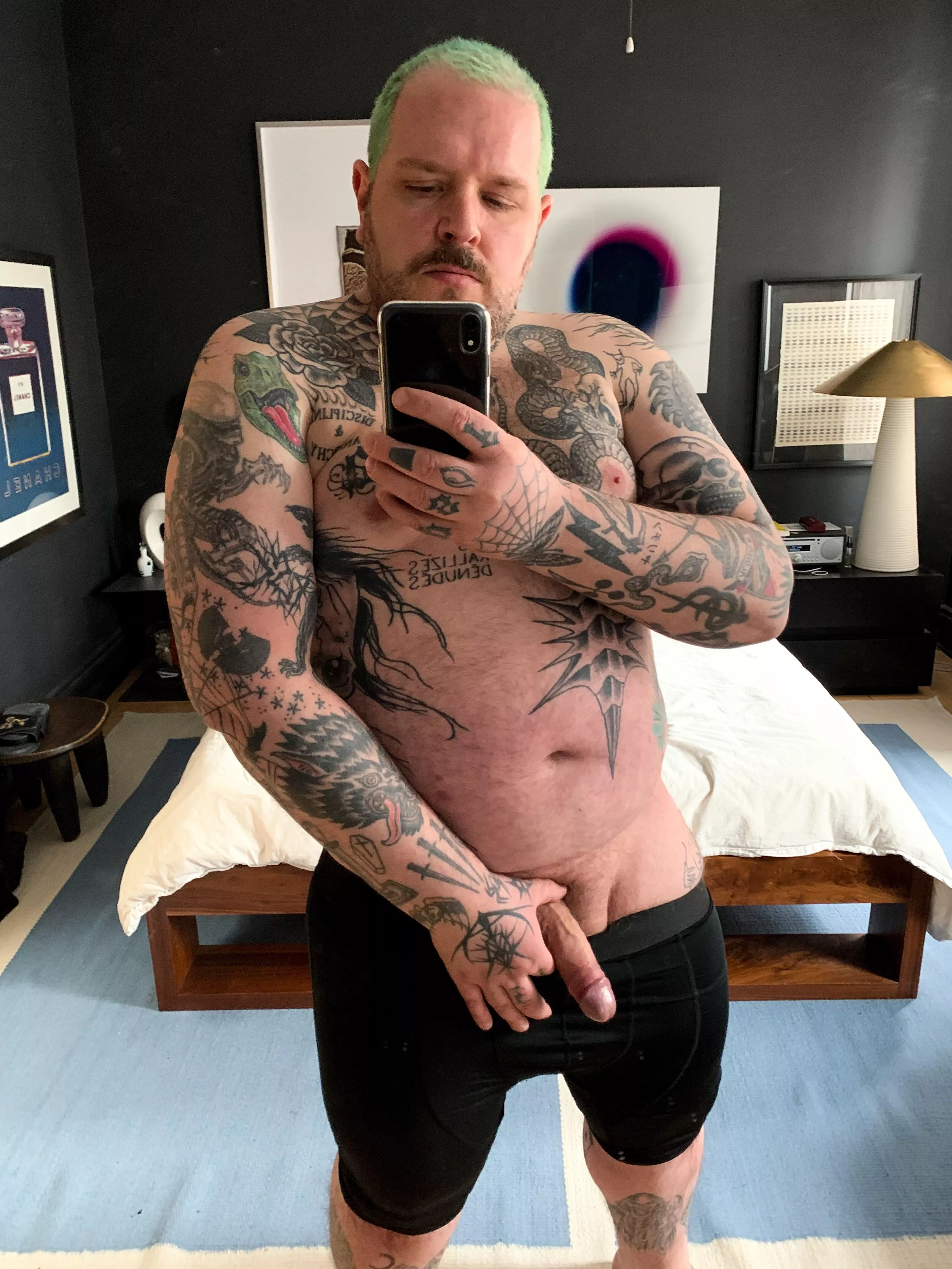 Woke up horny af posted by snakedestroyer69