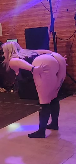 wonderful shot from my last burlesque show posted by RopeBunnyRebbie