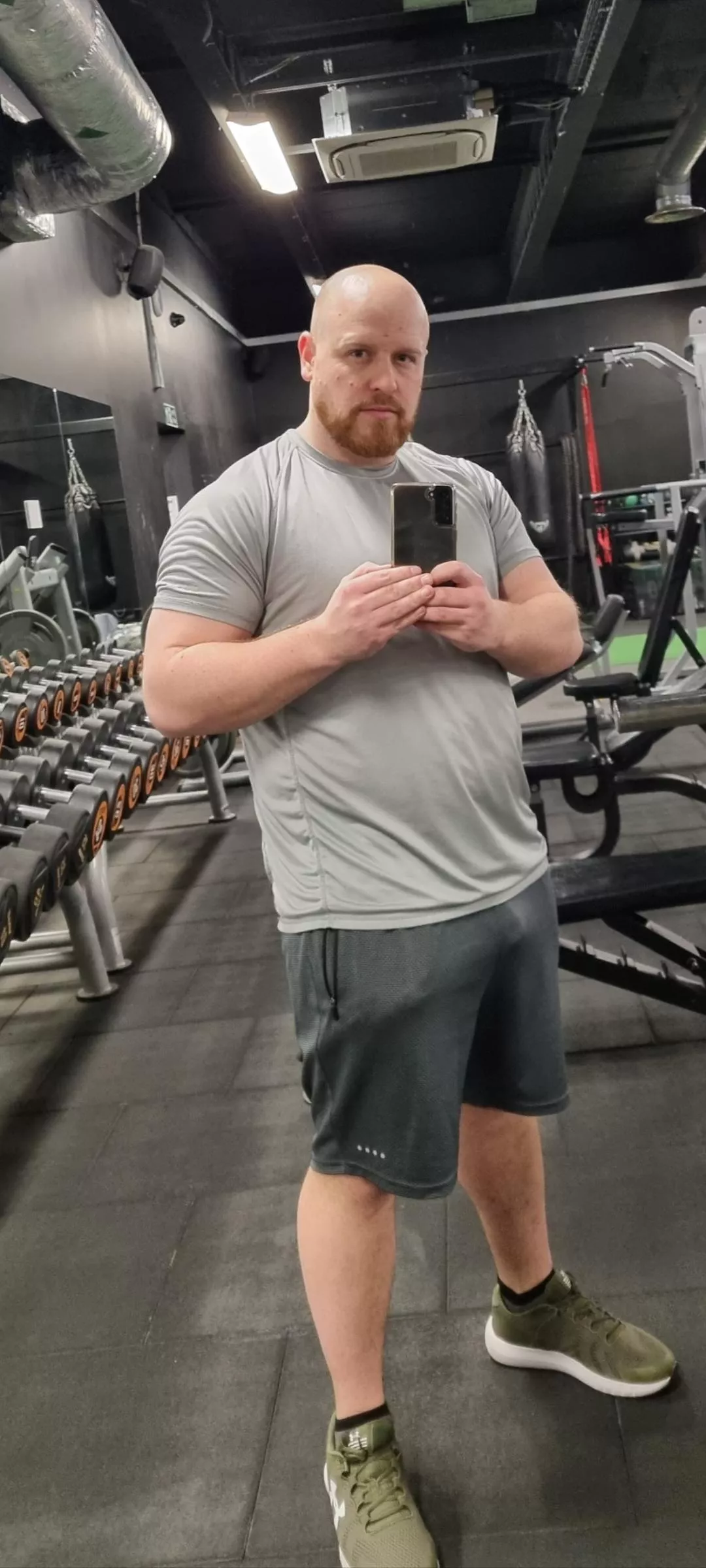 wondering if i get the same attention with clothes on🤔 posted by beardedblokeUK