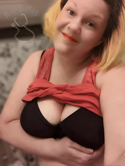 work selfie by nursenopants