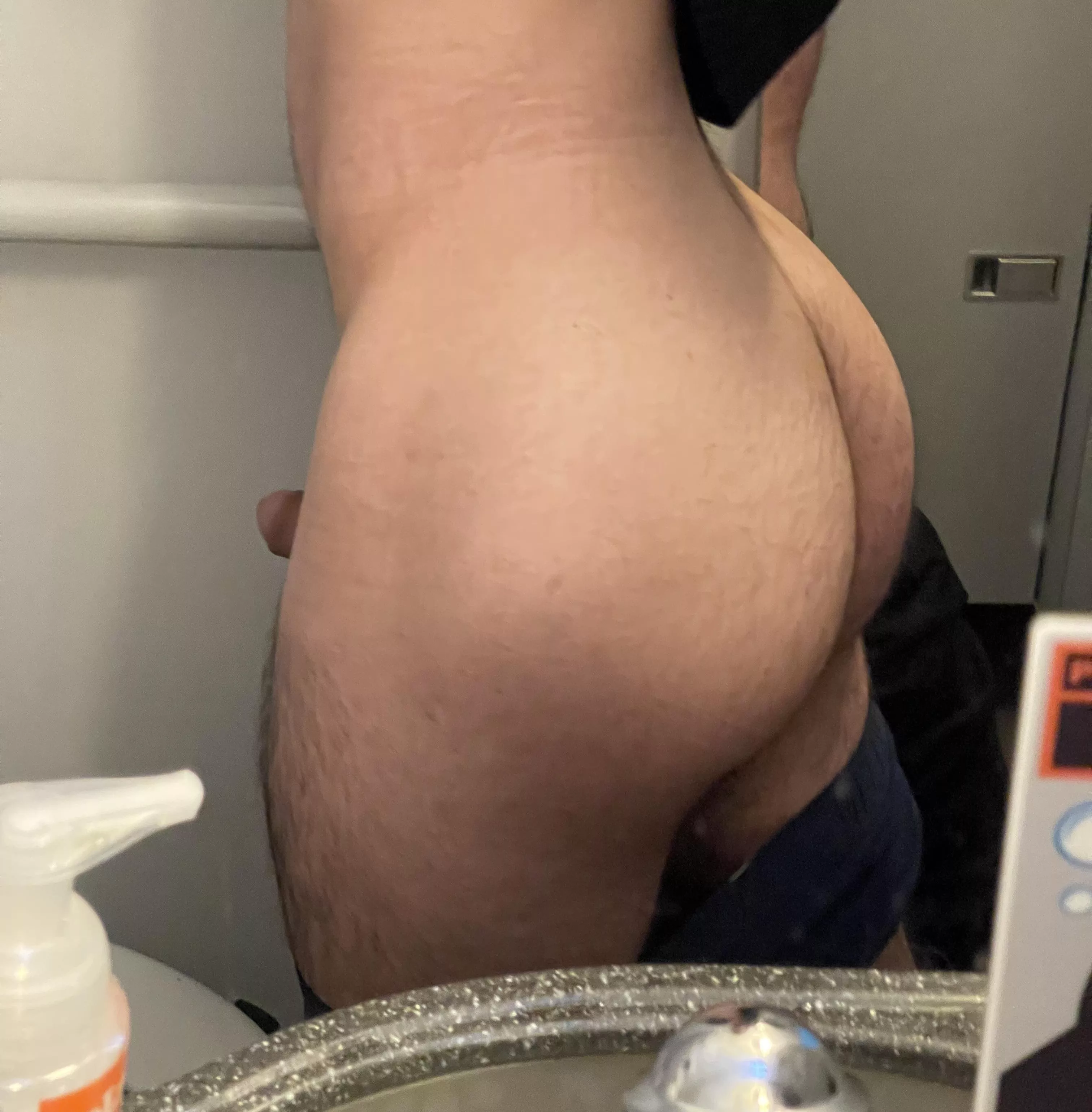 Work trip with my hung coworker. Hope he stretches me out ;) posted by phatassvirgin