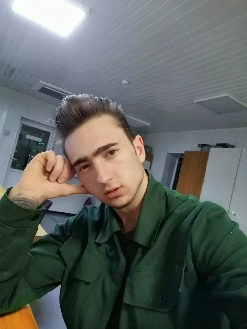 work 👨‍🏭 by Global_Ad_7302