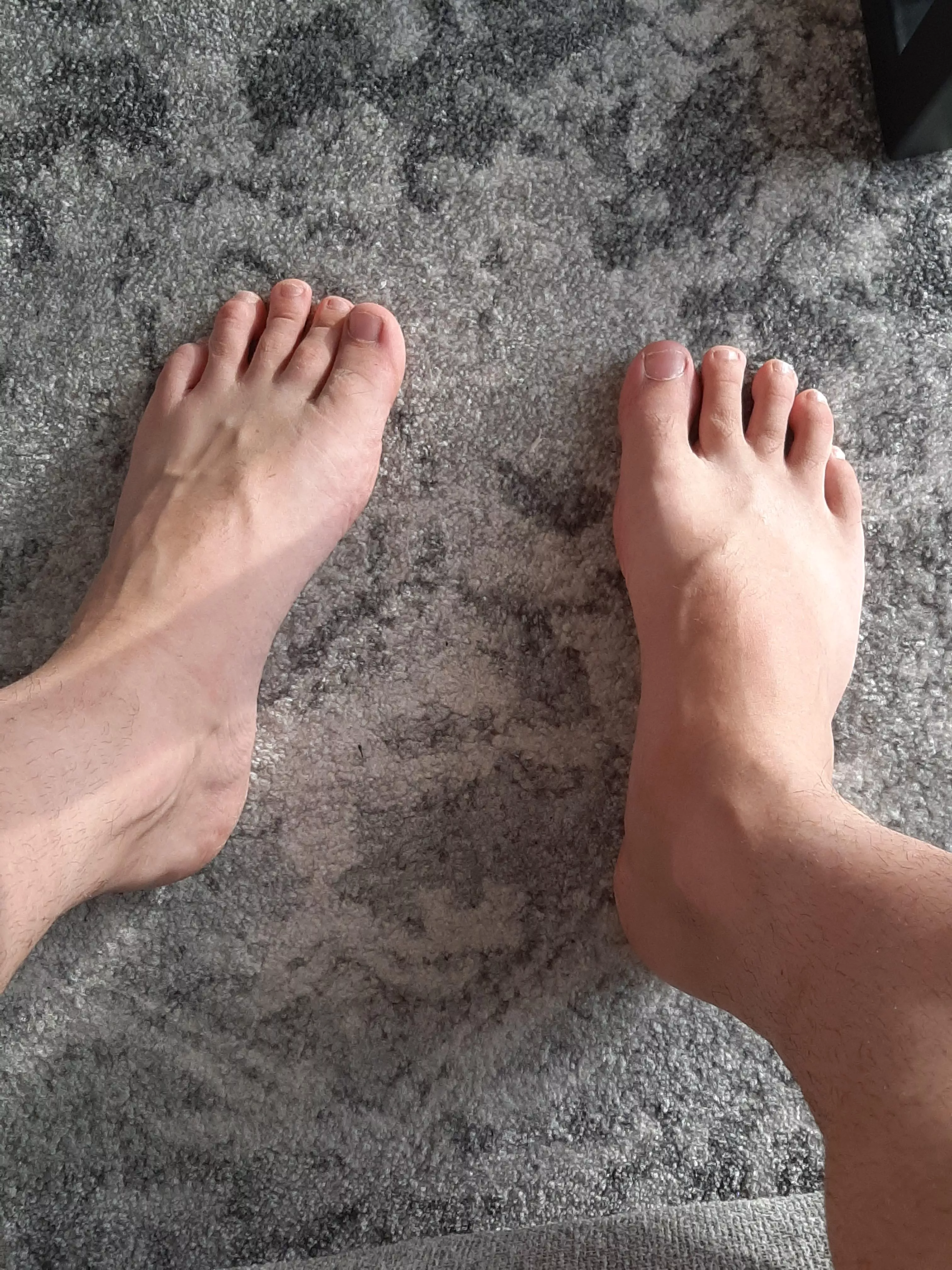 Working class feet posted by takimuyki