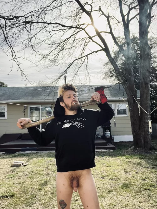 Working hard or hardly working 😈🤘🏼 by DocLabad