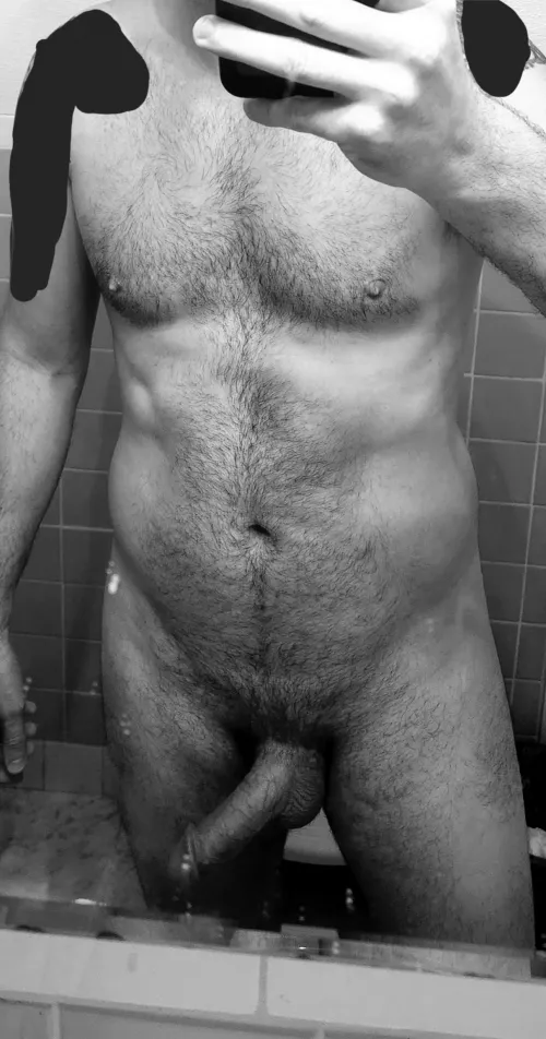 working on building more lean muscle and losing the fat. Getting rid of (M)y dad bod! by 84here4fun84