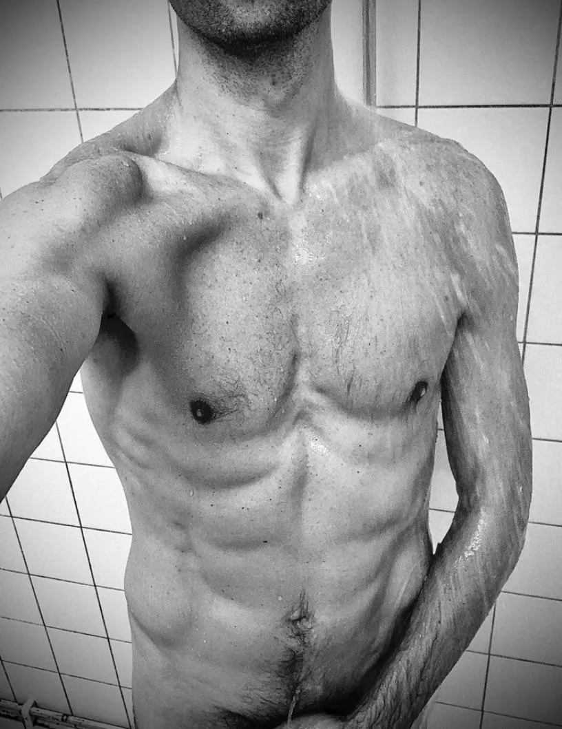 Workout shower. (M) posted by Vecto99