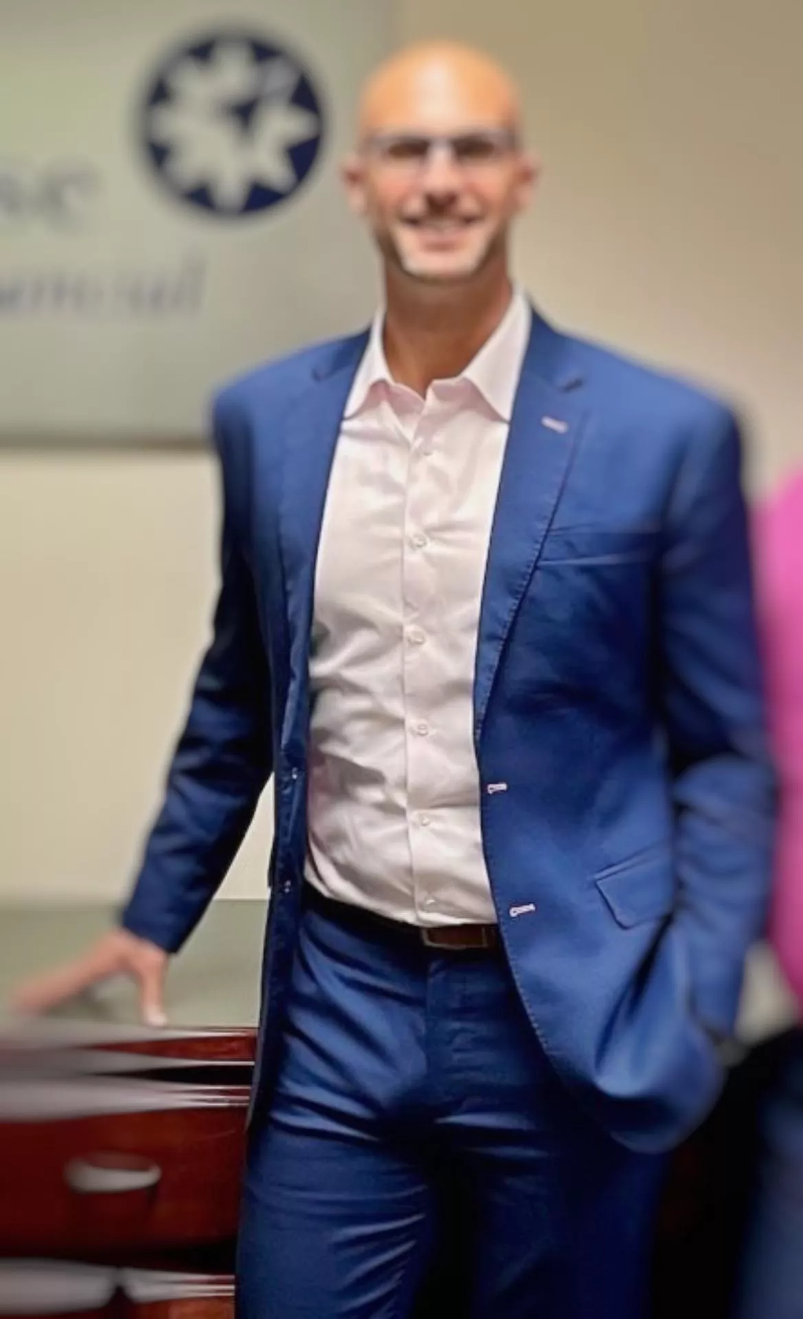 Workplace bulge posted by Reddittforfilth