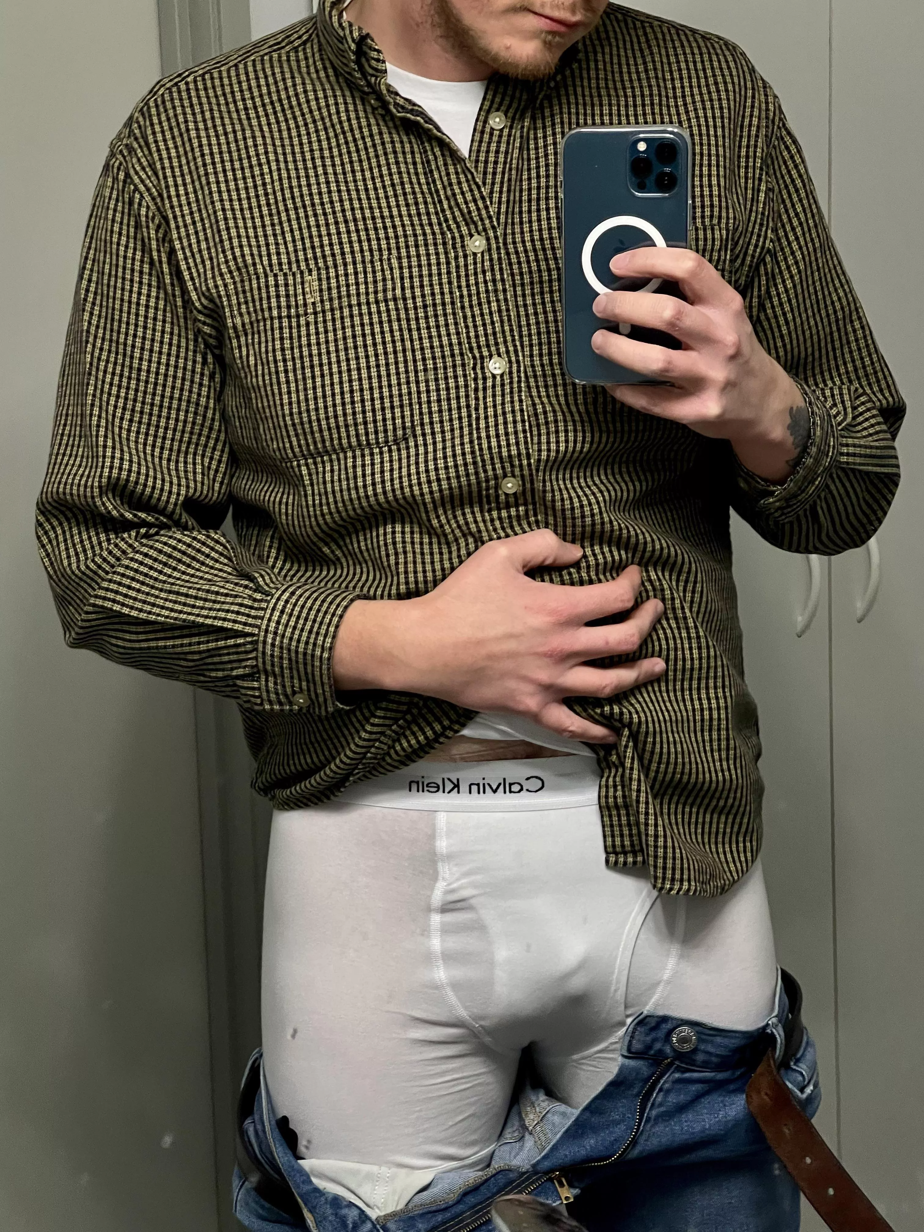 worky worky posted by JimminyJogs24