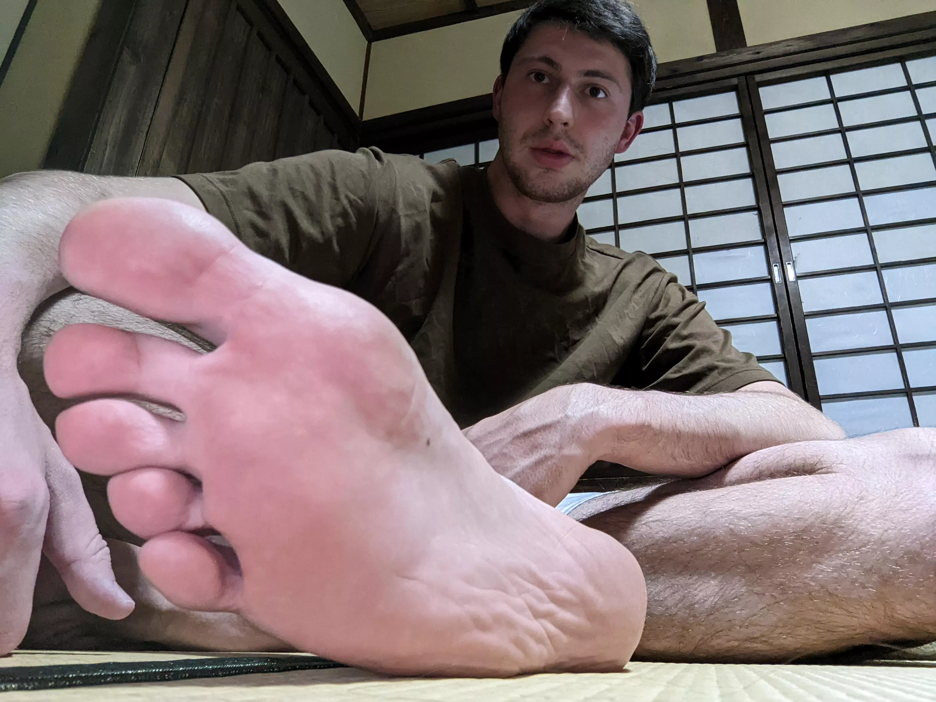 Worn out after a day of traveling 🌸 posted by sixfootsixluke