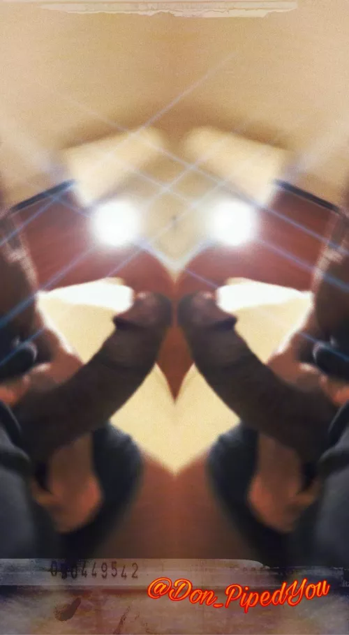 Worship & embrace the curve 🥵🤪 by blackcurvycock