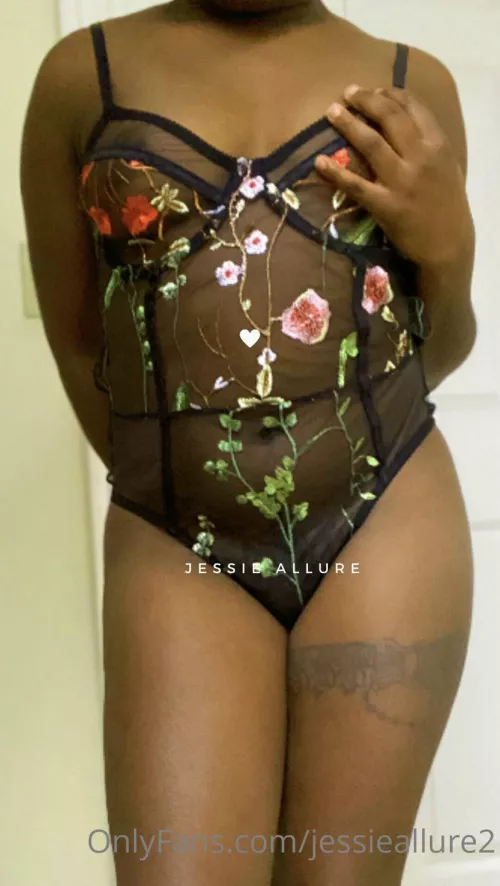 Worship me 👑 by PrincessJessieAllure