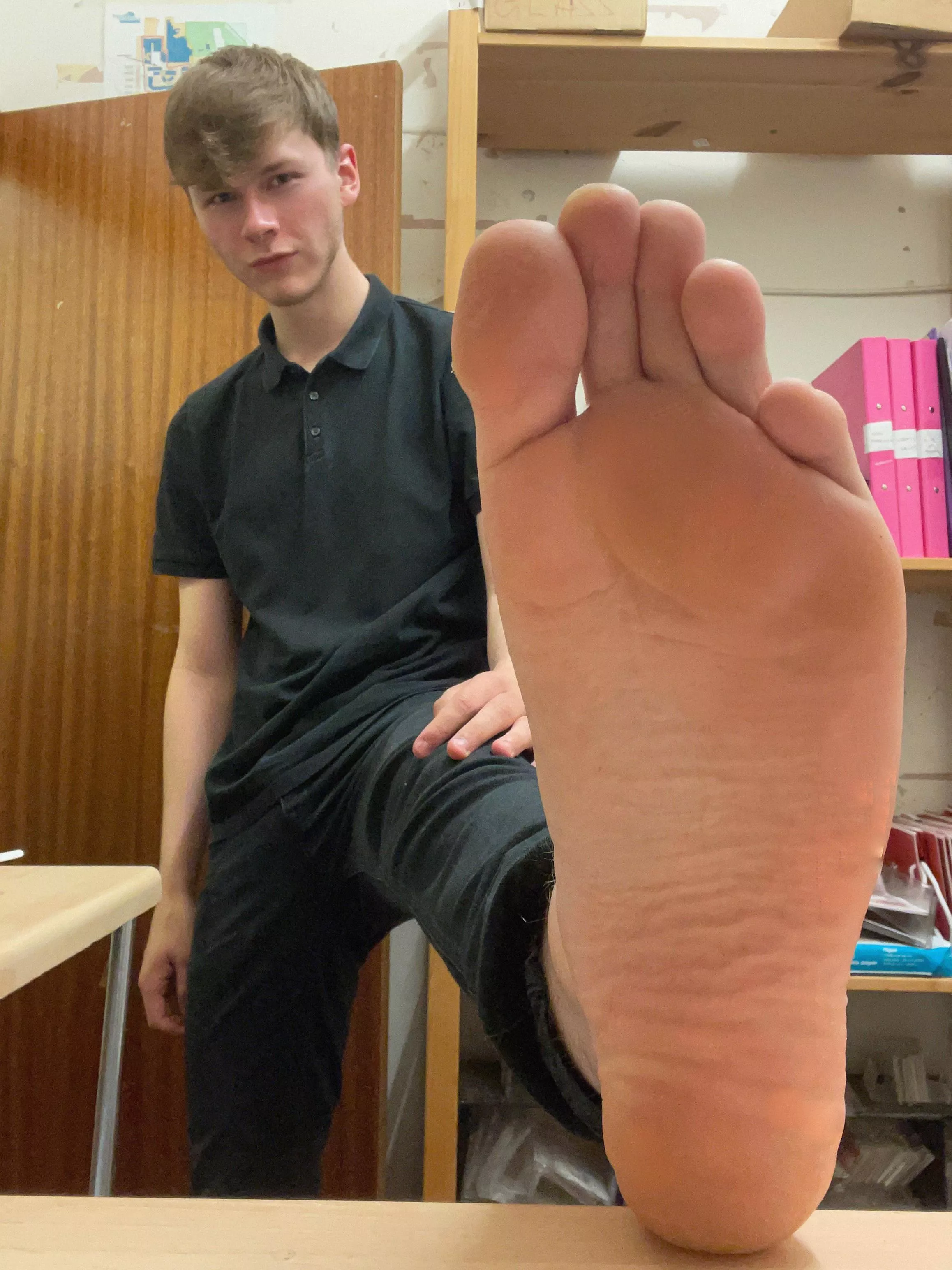 ��?worship me while m at work posted by thymebeside
