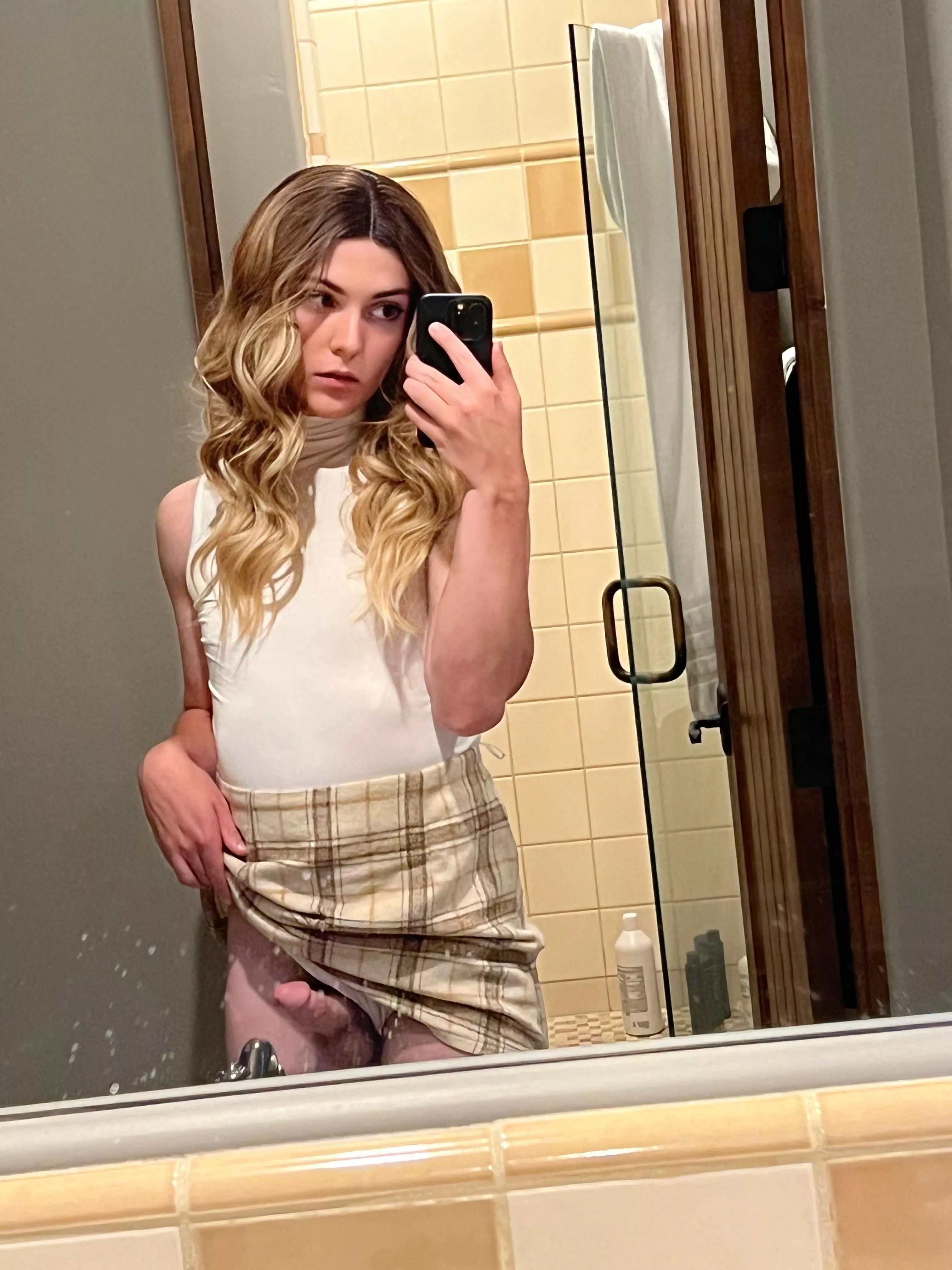 Would any straight boys date me? posted by ImportanceOne9054