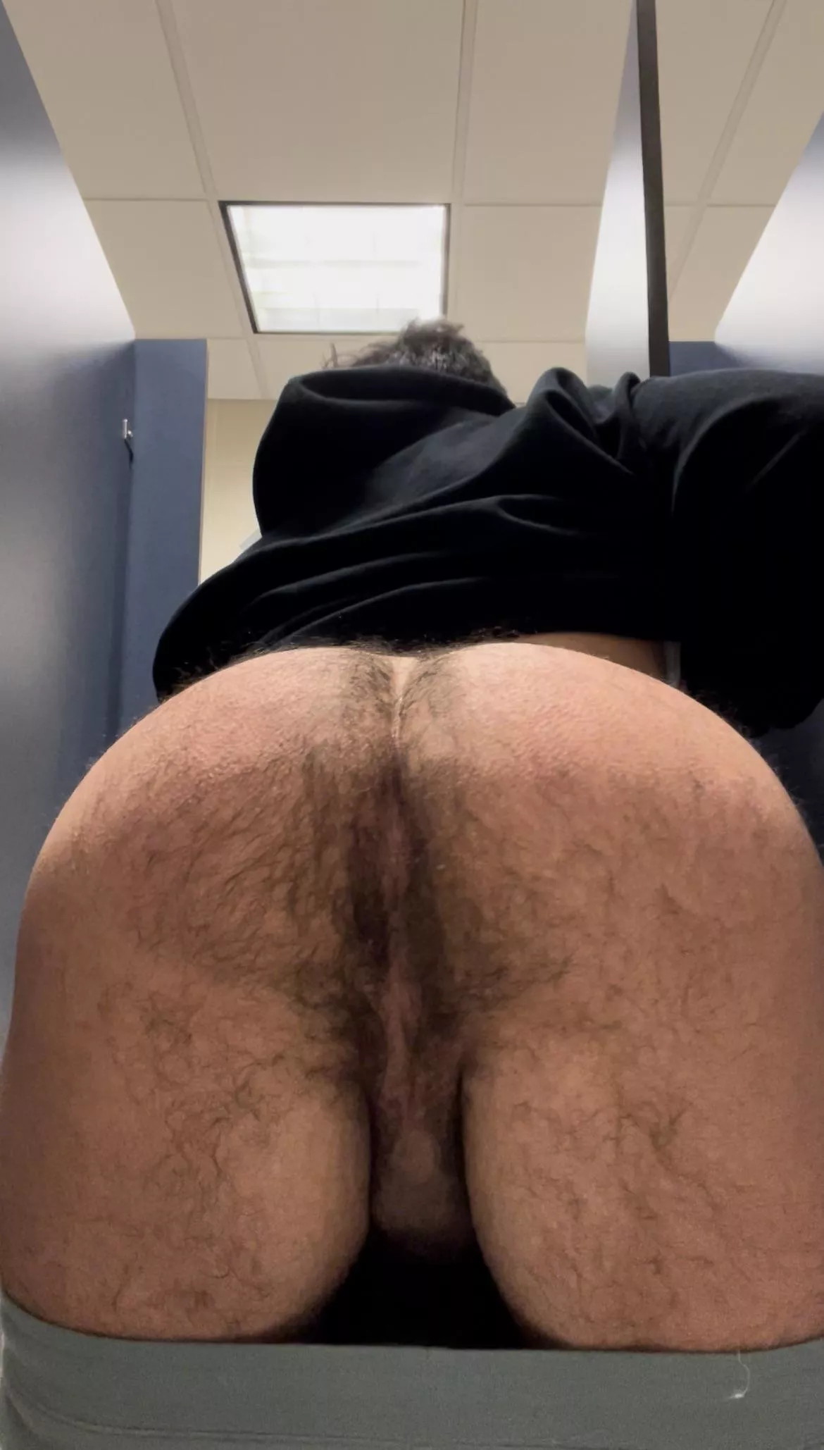 would appreciate a face stuffed right here before someone walks in posted by fbottom99