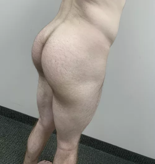 Would I be a fun fuck? by PrettyDickSean